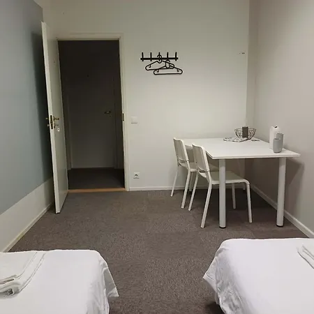 Room Near City Center Harbour-2